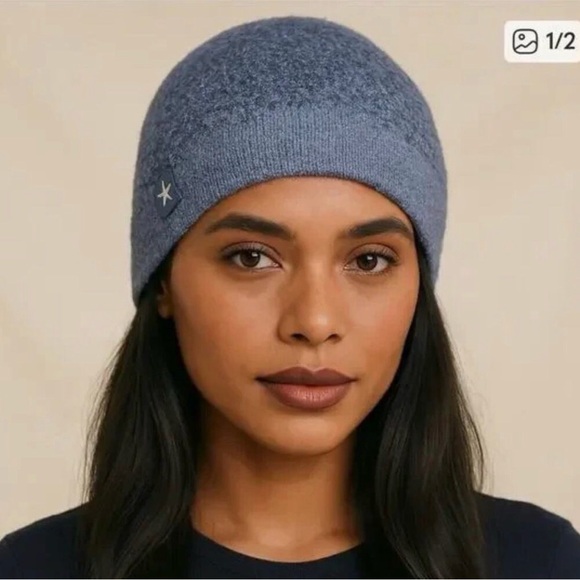 Barefoot Dreams Accessories - NWT Barefoot Dreams CozyChic Lite Confetti Beanie in Deep Sea Blue / Indigo